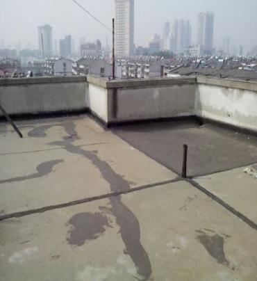 东丽漏水维修 楼顶漏水是什么原因，楼顶漏水维修方法是什么?